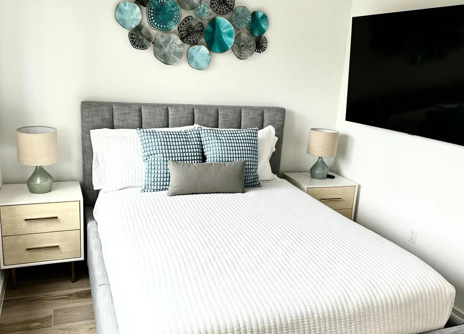Luxury Ocean Front Seadreams 2 With 7 Mile Beach Views West Bay Lejlighed
